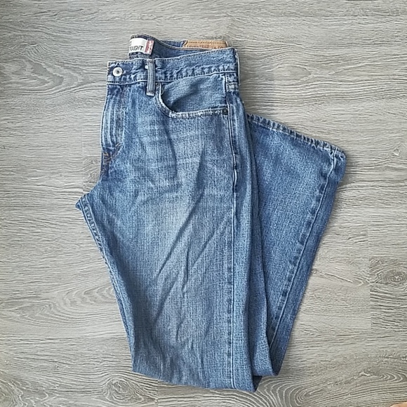 Levi's Other - 🎉HP🎉Levi's Relaxed Straight Denim jeans 30x30